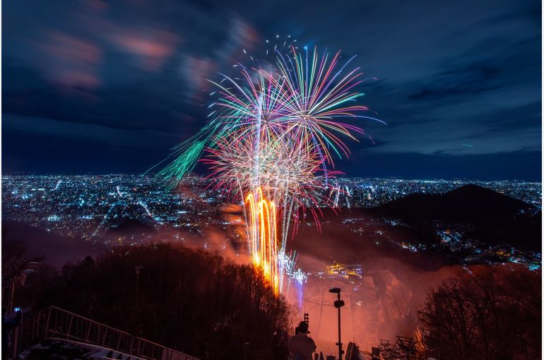 20251212_武ダGEAD_大倉山冬花火1